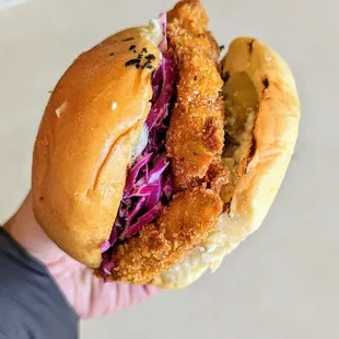Israeli Hot Chicken Sandwich | Instagram: @telephonesmoothie