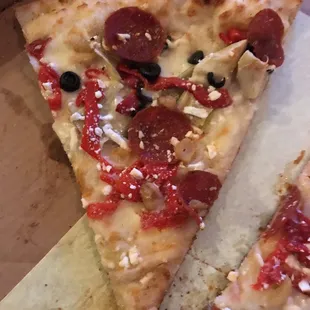 That's what they call extra cheese? And normally you see the garlic and clearly it's not there