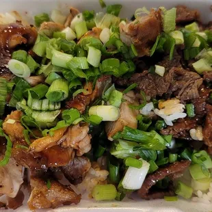Chicken &amp; stake bowl!! Chicken is juice and beef is very tender!!