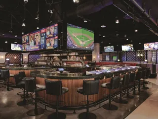 BetMGM Sportsbook & Bar