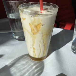 Banana Milkshake with Honey