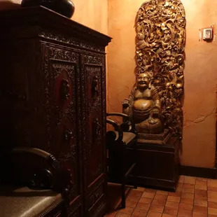 Lots of Nepalese/Asian decor and artwork.
