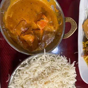 Chicken tikka masala 4/2022 Delicious get this and mix the sauce w everything