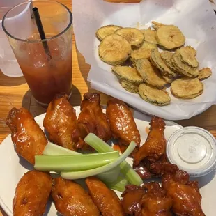 fried chicken wings, bbq wings, bbq chicken, chicken, chicken wings, fried chicken, poultry, chicken wings and fried chicken, food