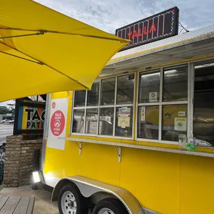 Yalla Special Burger truck