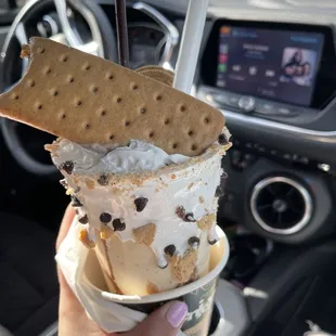 S&apos;mores milkshake