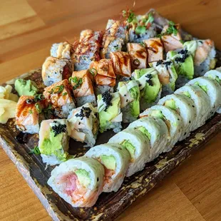 Snow Roll, Lobster Roll, Totoro Roll, Naughty Akami Roll | Instagram: @telephonesmoothie