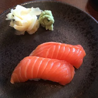 Salmon Sushi