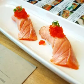 Bana Salmon with Tobiko