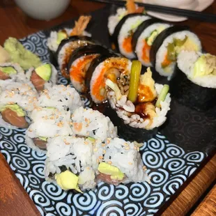 Salmon Avocado, Texas Roll