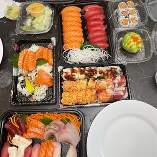 Dinosaur Egg, salmon don, paradise roll (the best!) ocean roll, dream roll