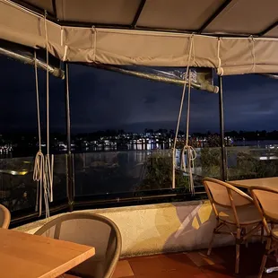Patio looking out at MV Lake!!