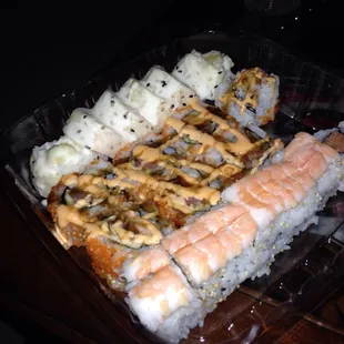 Pearl river roll, crazy roll, tiger roll. All very delicious!!