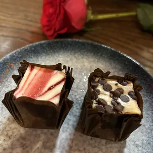 2 cheesecake samples on the house