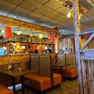 ramen and noodles, interior