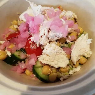 Roma bowl with chicken come with lots of sauce choices