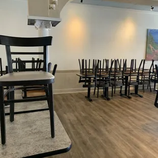 inside dining closed 8/2021