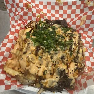 Chicken And Beef Tsunami Fries