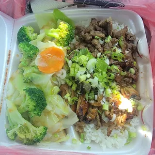 Small Chicken and Beef Bowl