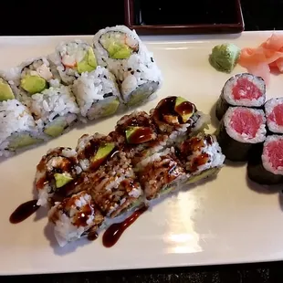 $10 dollar 3 roll lunch. Very good food and service.