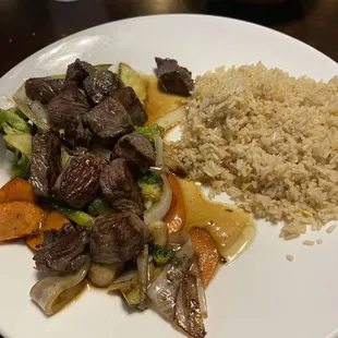 New York Strip steak Hibachi. Steak was a perfect medium rare and the veggies were fresh and plentiful!  A winner!