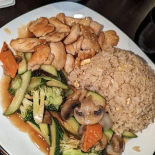 Hibachi chicken and fried rice.