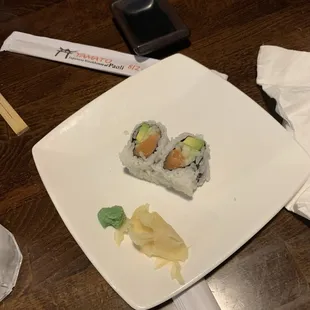 We are some. Usually comes with 6. Salmon roll.