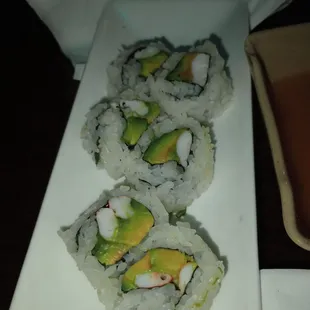 Avocado roll up with rice