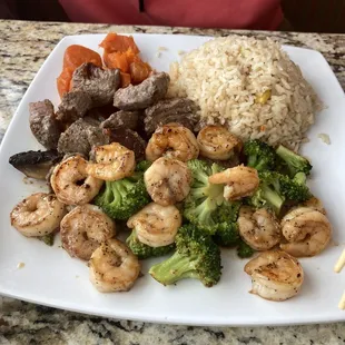 Steak and Shrimp with sweet carrots and fried rice-Lunch combo