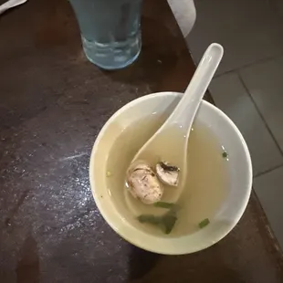 Clear mushroom soup