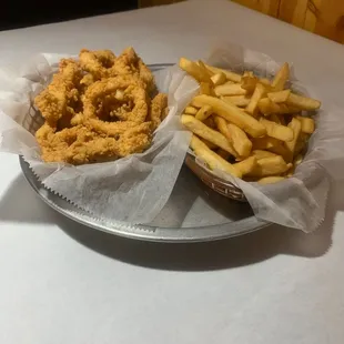 Calamari &amp; fries