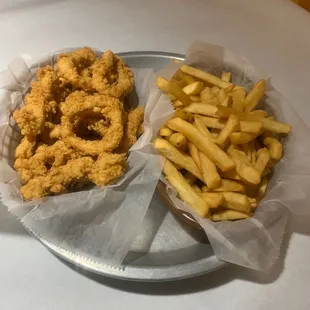 Calamari &amp; fries