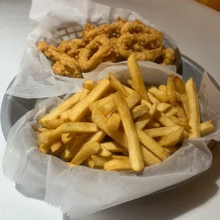 Calamari &amp; fries