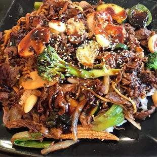 Beef, shrimp, and veggies over white rice