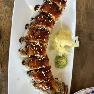 Dragon roll