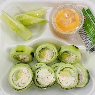 No carb-cucumber with crab&amp;avocado