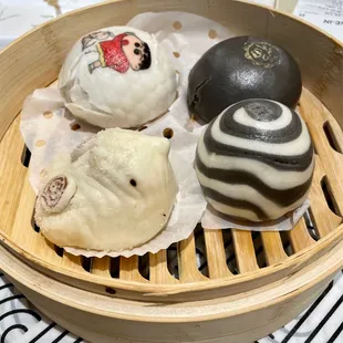 House Special Quar Baos