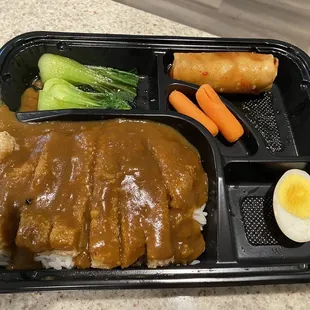 Curry with pork cutlet and steamed rice