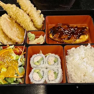 Salmon Teriyaki Bento Box*