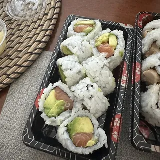 Salmon Avocado Roll