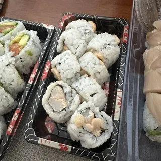 Spicy Scallop Roll