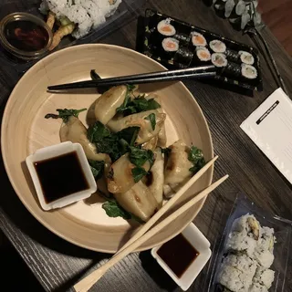 Yellowtail Scallion Roll