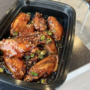fried chicken wings, chicken wings and fried chicken, chicken wings, fried chicken, bbq chicken, poultry, food, bbq wings, chicken