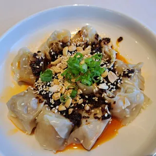 Wonton in Chili Oil / 红油抄手
