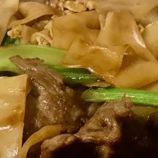 Beef S2. Pa See Ew ( Chow Fun)