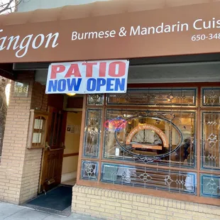 outside, bagels