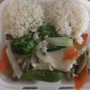 Moo Goo Gai Pan