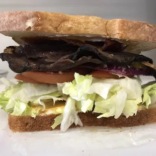 Roast Beef wz extra Bacon on toast bread