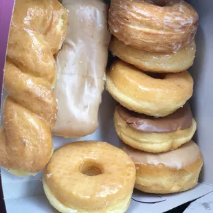 They have cronuts!!! Which were amazing! This is the half dozen plus the extra they gave me and the cronut I bought!
