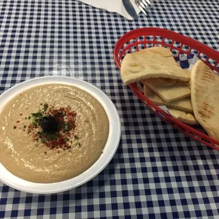 Hummus & Pita